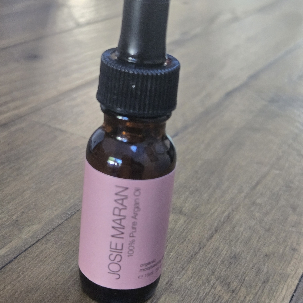 Josie Maran Trial Size ARAGAN OIL .5ml